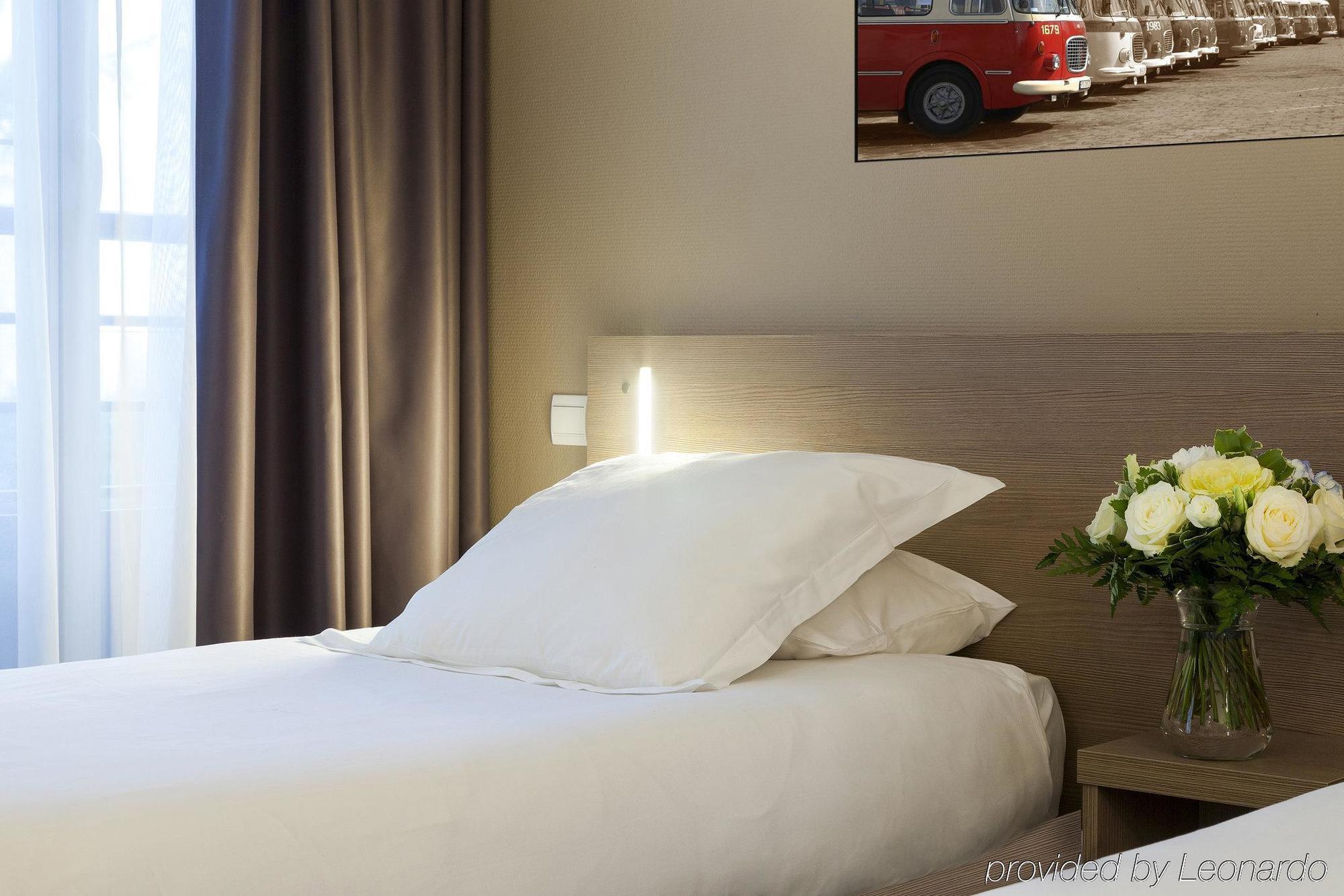 Comfort Suites Le-Port-Marly Paris Ouest Le Port-Marly Exterior foto